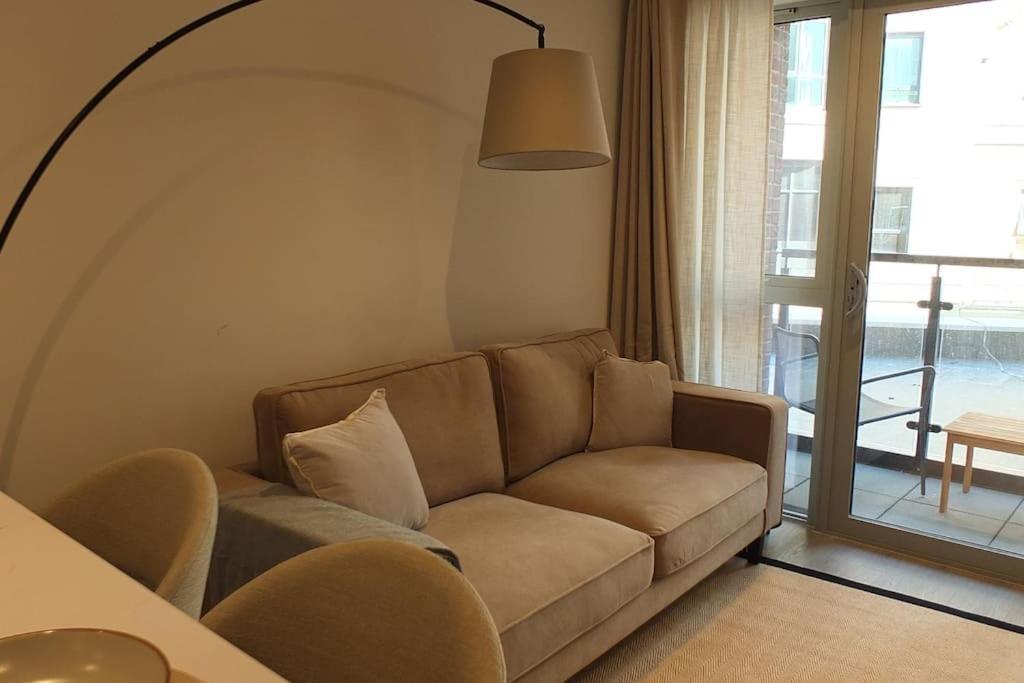 Apartamento Entire Prestige In Quay - Free Parking, Fast Wifi, Smart Tv & Netflix