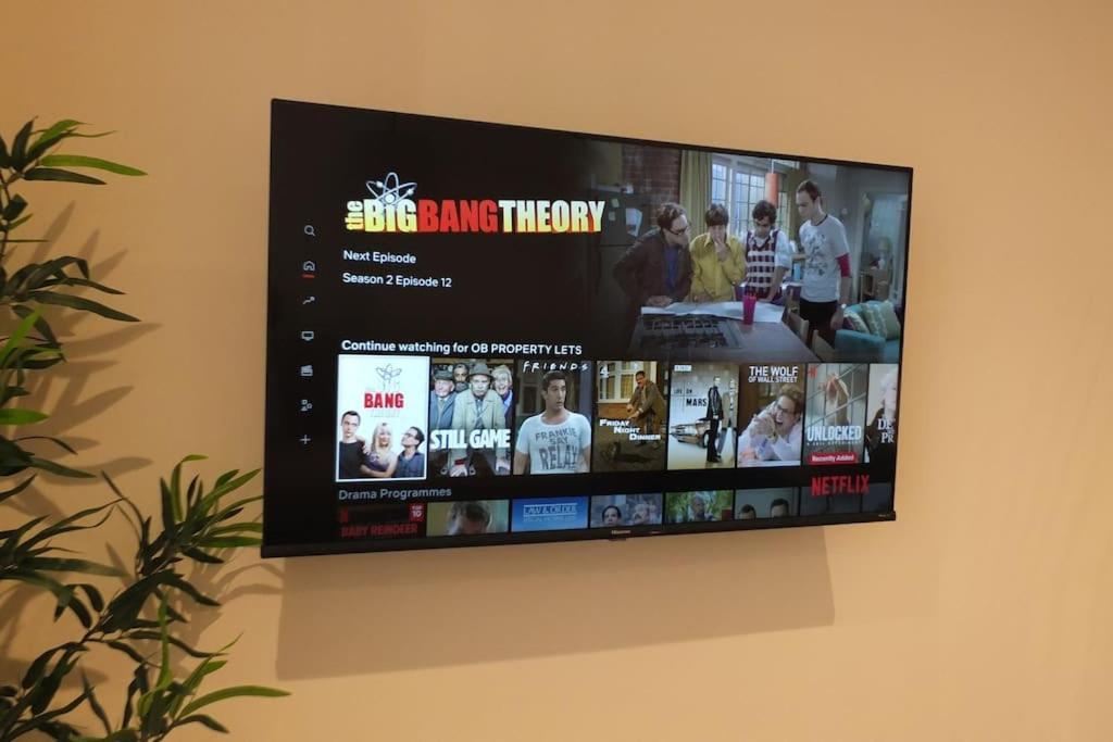 Apartamento Entire Prestige In Quay - Free Parking, Fast Wifi, Smart Tv & Netflix *